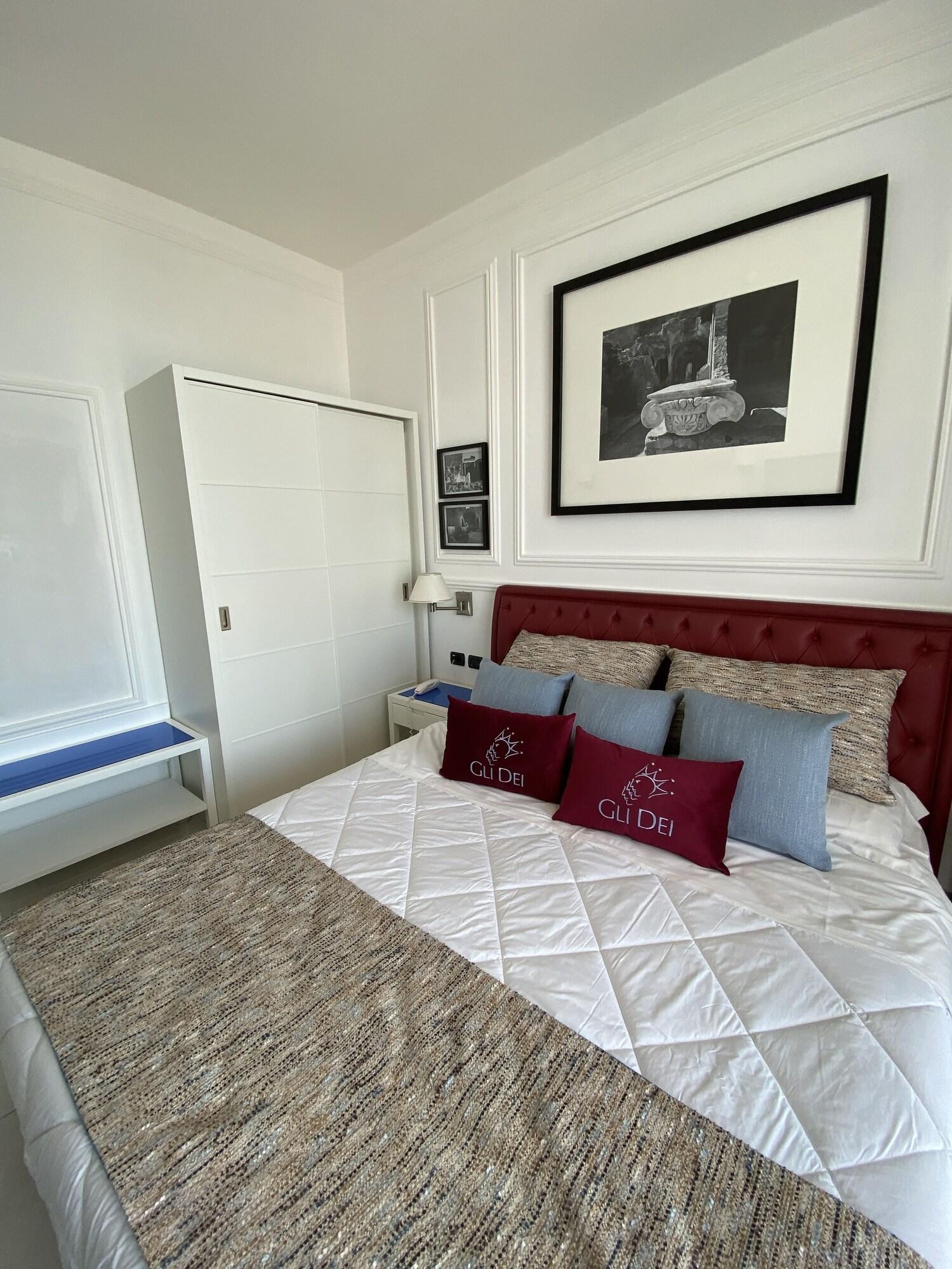 Gli Dei Hotel 4*