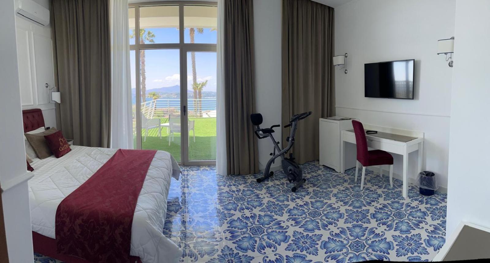 Gli Dei Hotel